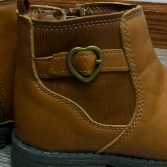 Carter's Tan Girl’s Boots with Heart Detail - Picture 2 of 8